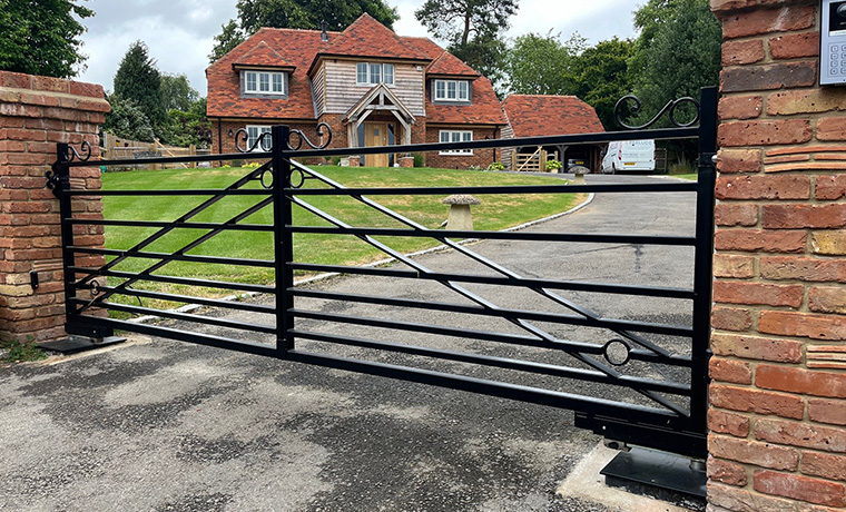 Steel-gates-railings-London-11